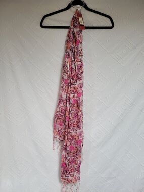 Women's Pink Floral Scarf - Lightweight Fashion Accessory